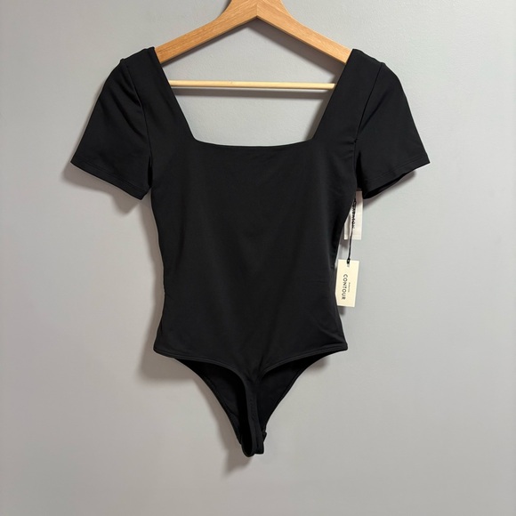 Babaton Tops - Aritzia - Babaton Contour Bodysuit